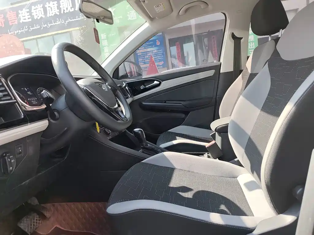 Jetta Jetta VS5 2023 280TSI Automatic Comfort Line 2023 - thumbnail 4