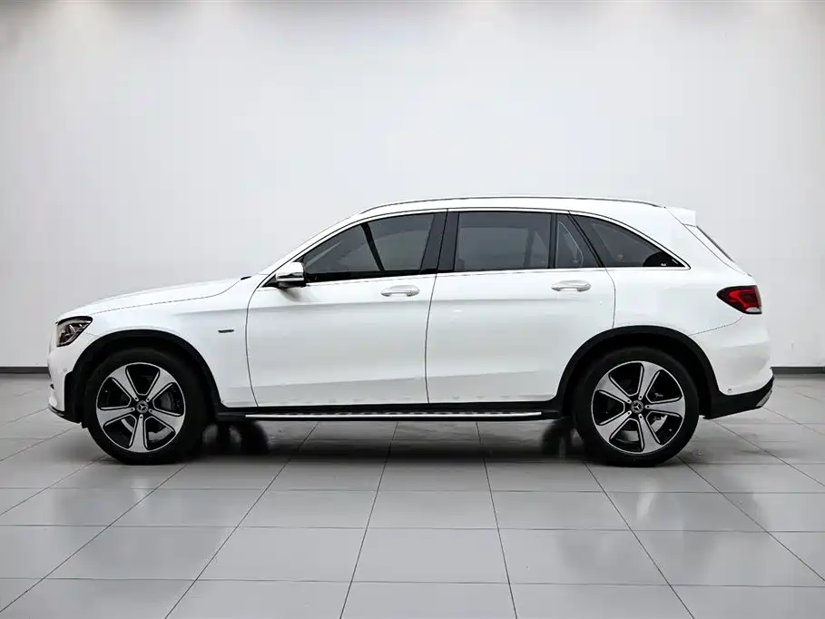 Mercedes-Benz Mercedes-Benz GLC 2022 Facelift GLC 300 L 4MATIC Dynamic Model Premium Edition 2023 - thumbnail 5