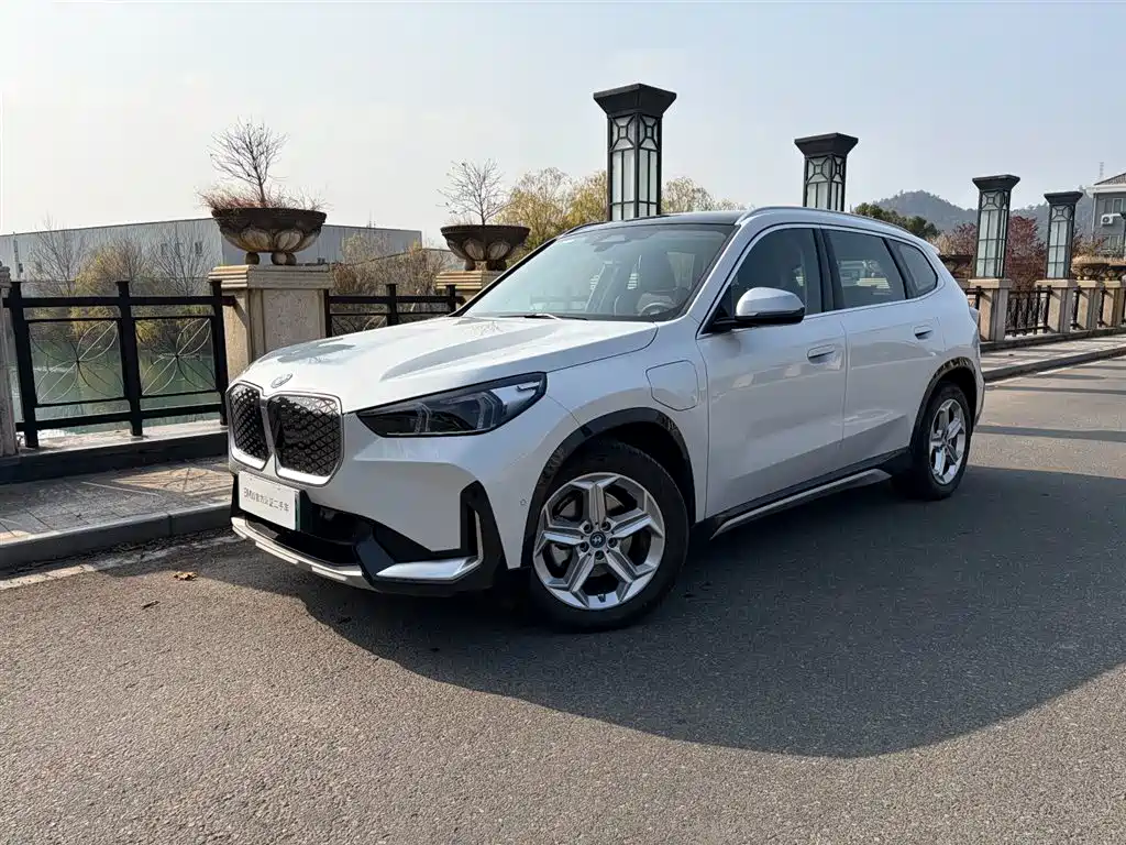 BMW BMW iX1 2025 eDrive25L X Design Package 2025