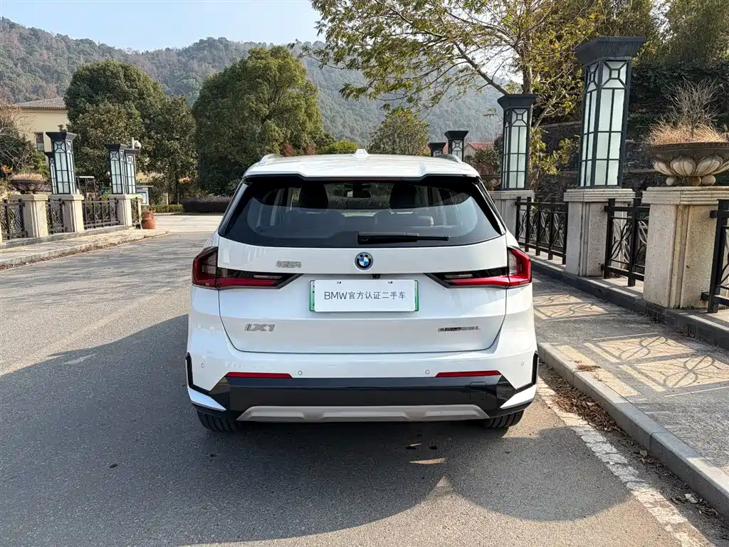 BMW BMW iX1 2025 eDrive25L X Design Package 2025 - thumbnail 6