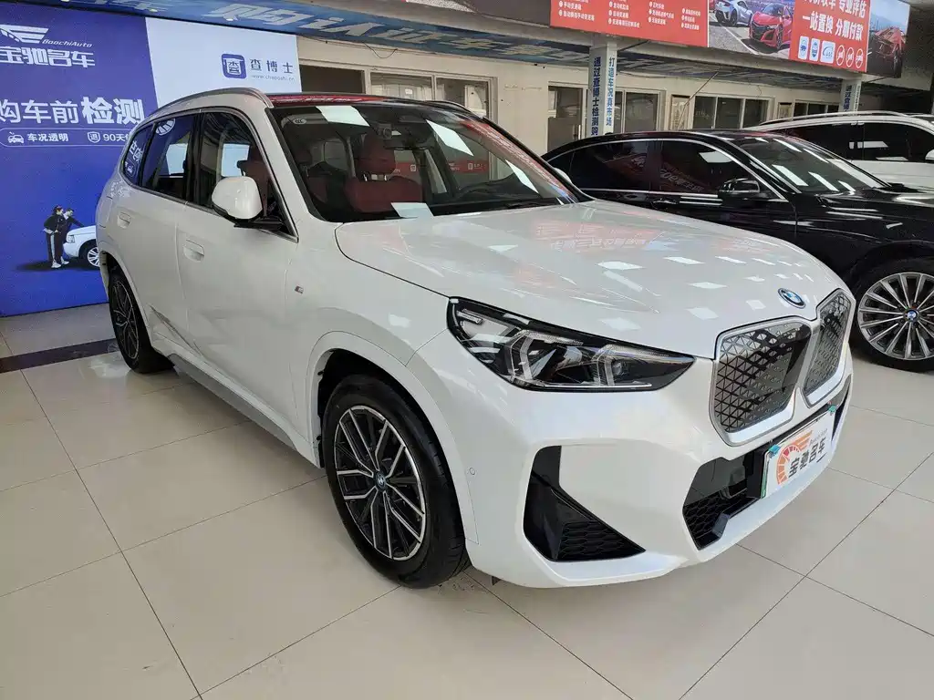 BMW BMW iX1 2025 eDrive25L M Sport Package 2025 - thumbnail 3