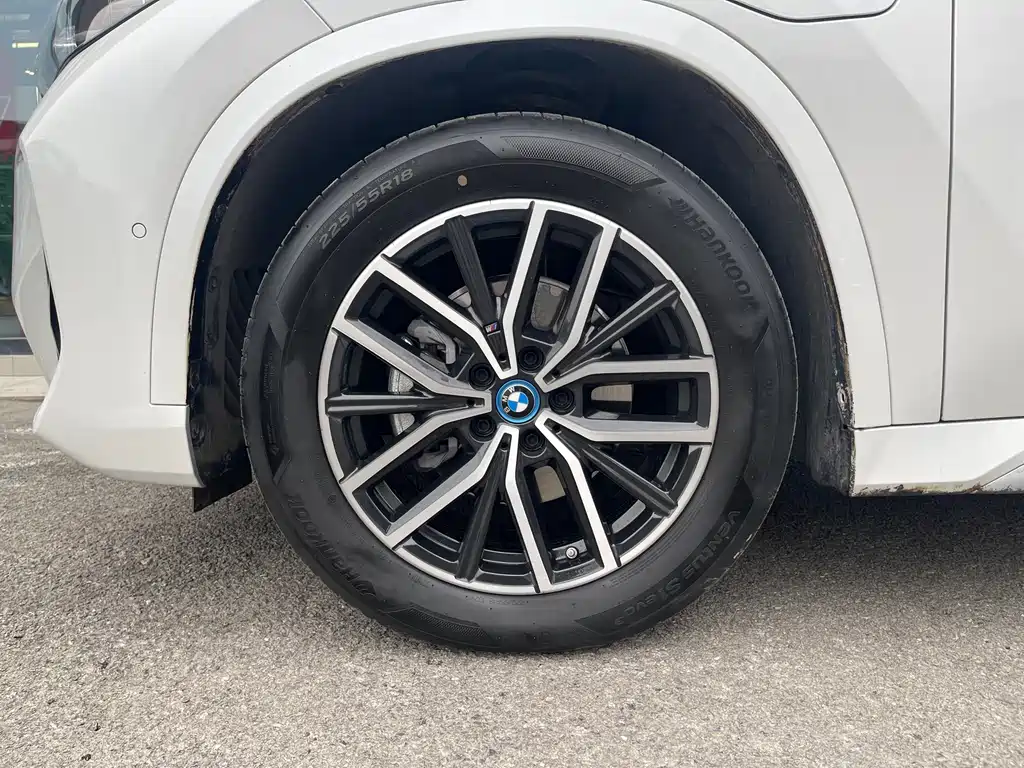 BMW BMW iX1 2023 eDrive25L M Sport Package 2025 - thumbnail 5