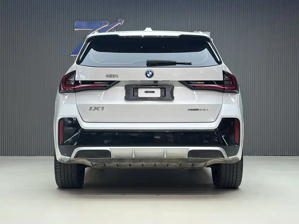 BMW BMW iX1 2023 eDrive25L M Sport Package 2024 - thumbnail 3
