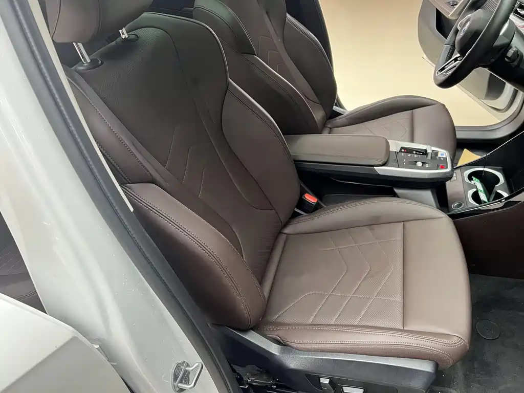 BMW BMW iX1 2023 eDrive25L M Sport Package 2024 - thumbnail 10