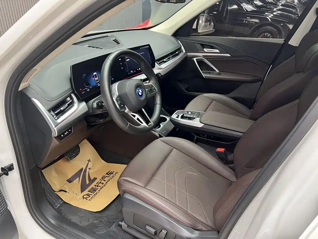 BMW BMW iX1 2023 eDrive25L M Sport Package 2024 - thumbnail 11