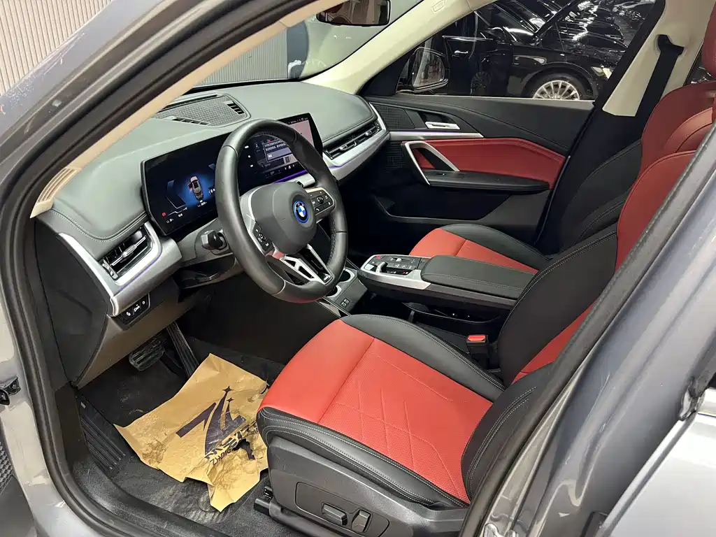 BMW BMW iX1 2023 eDrive25L M Sport Package 2024 - thumbnail 8