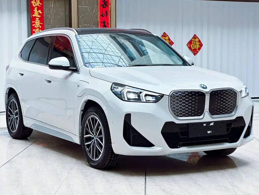 BMW BMW iX1 2023 eDrive25L M Sport Package 2024 - thumbnail 3