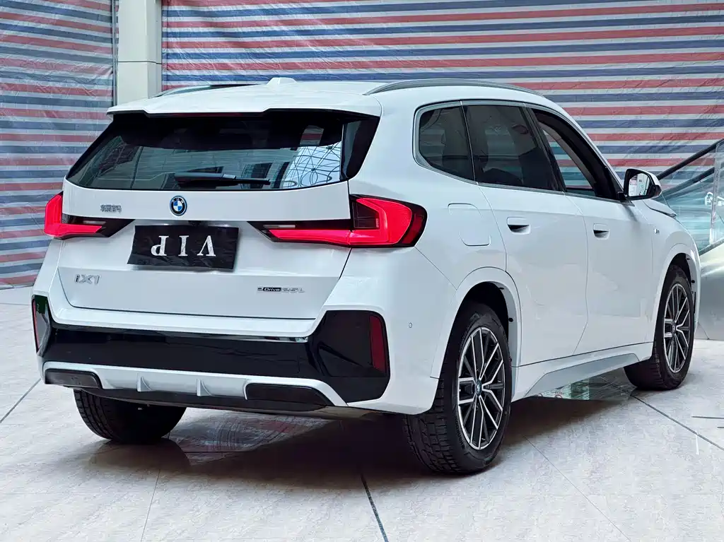 BMW BMW iX1 2023 eDrive25L M Sport Package 2024 - thumbnail 5