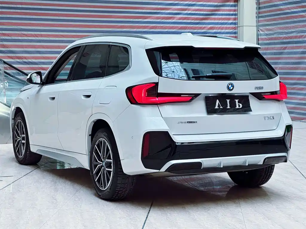 BMW BMW iX1 2023 eDrive25L M Sport Package 2024 - thumbnail 7