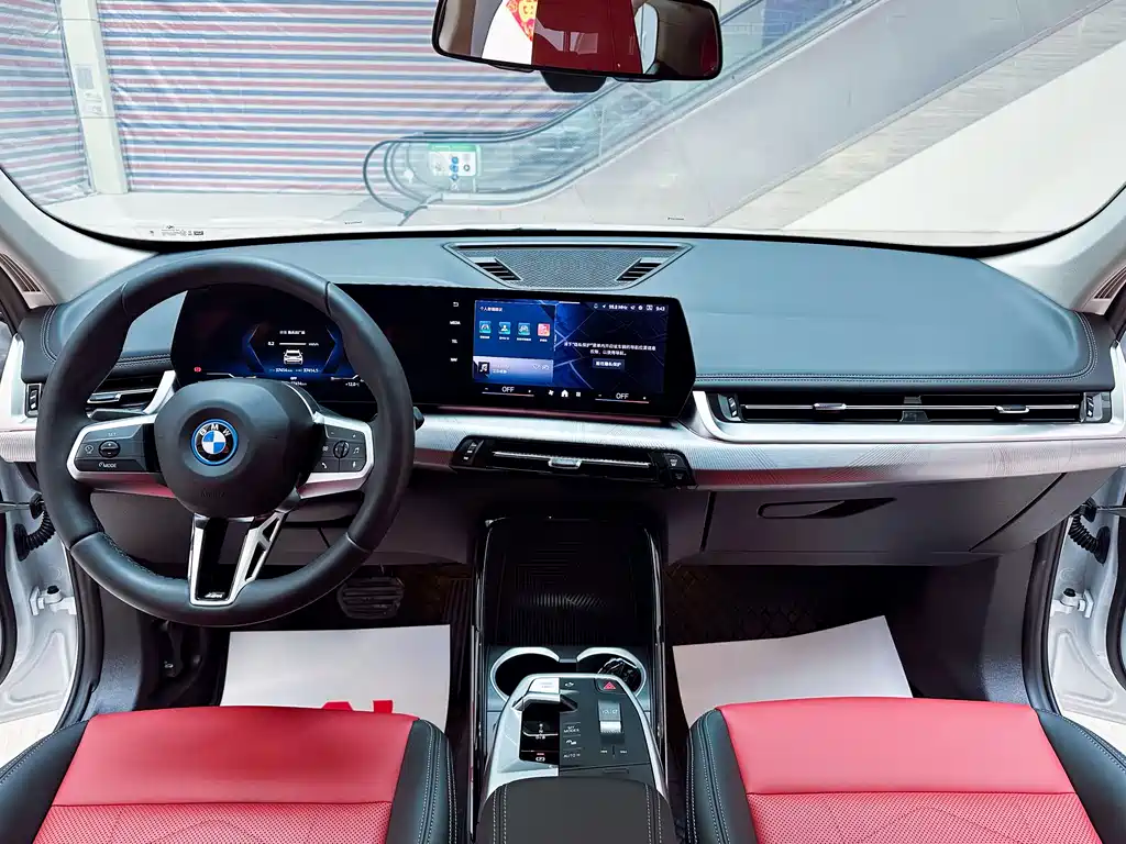 BMW BMW iX1 2023 eDrive25L M Sport Package 2024 - thumbnail 8