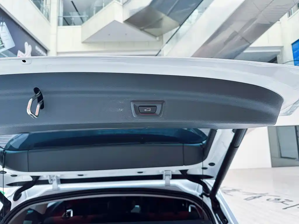 BMW BMW iX1 2023 eDrive25L M Sport Package 2024 - thumbnail 16