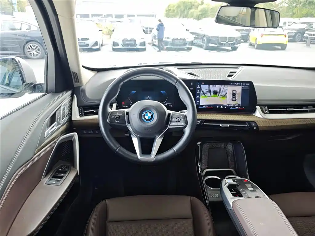 BMW BMW iX1 2023 xDrive30L X Design Package 2024 - thumbnail 12