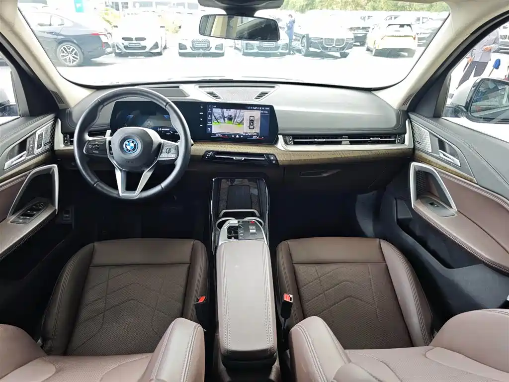 BMW BMW iX1 2023 xDrive30L X Design Package 2024 - thumbnail 16