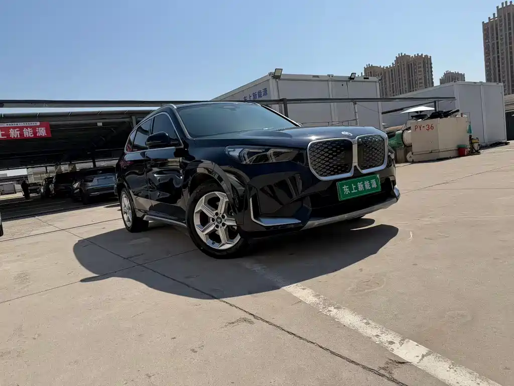 BMW BMW iX1 2025 eDrive25L X Design Package 2025 - thumbnail 2