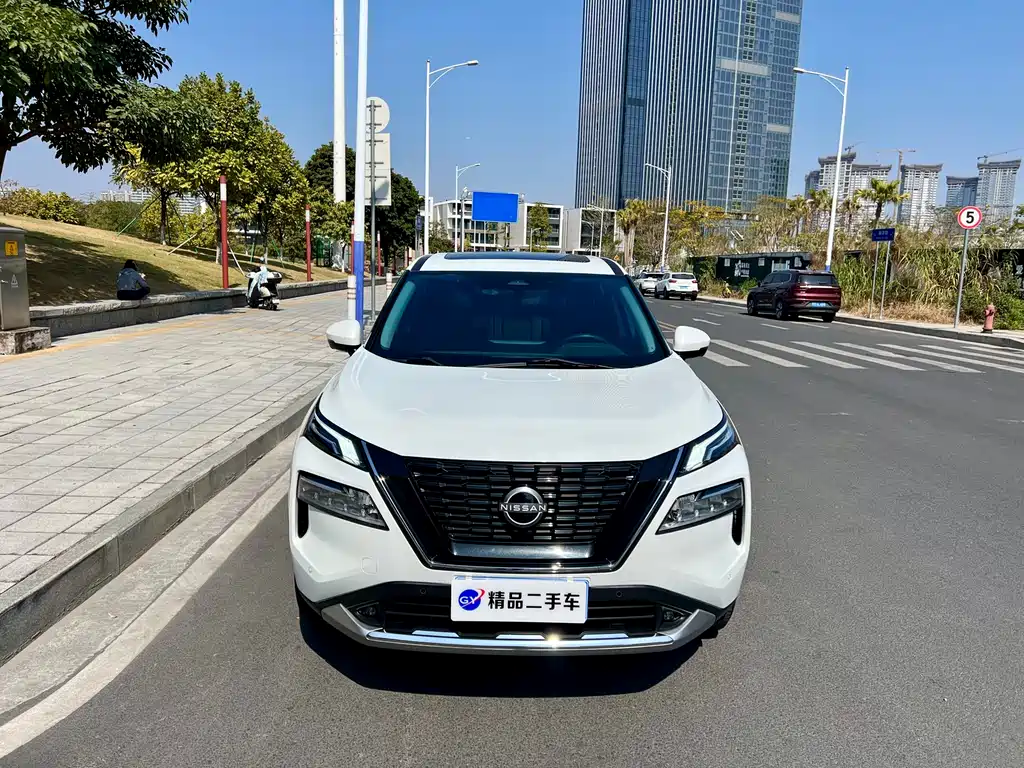 Nissan Qashqai 2023 e-POWER Super Hybrid Dual Motor AWD Luxury Edition 2024 - thumbnail 2