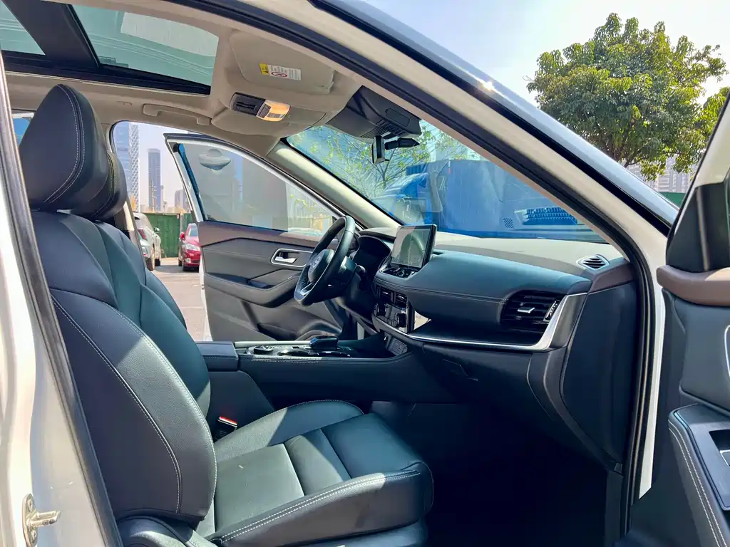 Nissan Qashqai 2023 e-POWER Super Hybrid Dual Motor AWD Luxury Edition 2024 - thumbnail 11