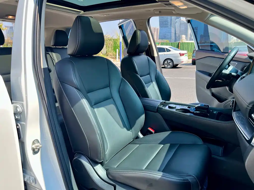 Nissan Qashqai 2023 e-POWER Super Hybrid Dual Motor AWD Luxury Edition 2024 - thumbnail 12