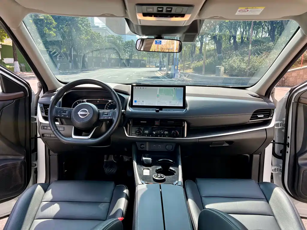 Nissan Qashqai 2023 e-POWER Super Hybrid Dual Motor AWD Luxury Edition 2024 - thumbnail 14