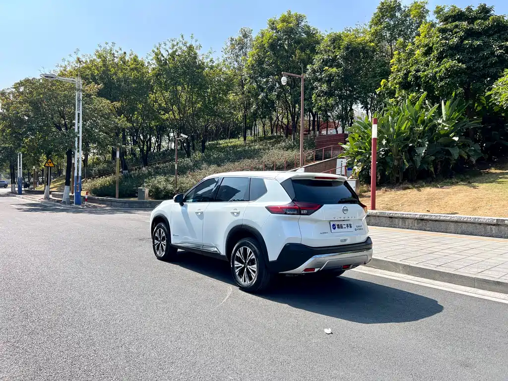 Nissan Qashqai 2023 e-POWER Super Hybrid Dual Motor AWD Luxury Edition 2024 - thumbnail 25
