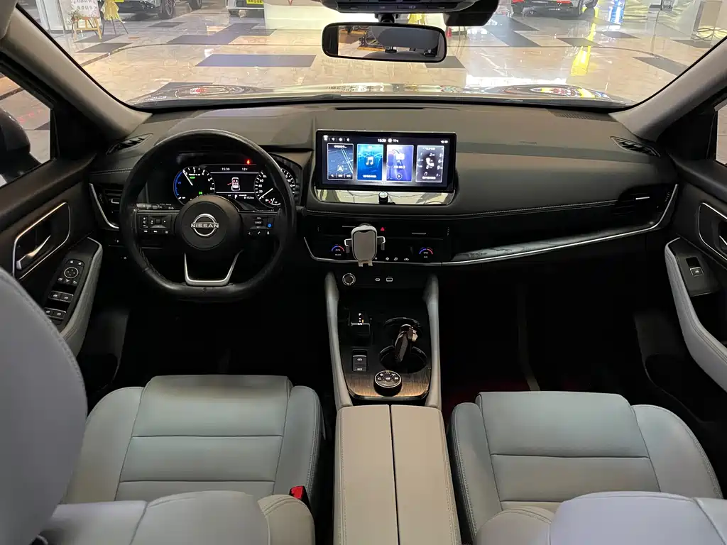 Nissan Qashqai 2023 e-POWER Super Hybrid Dual Motor AWD Luxury Edition 2023 - thumbnail 15