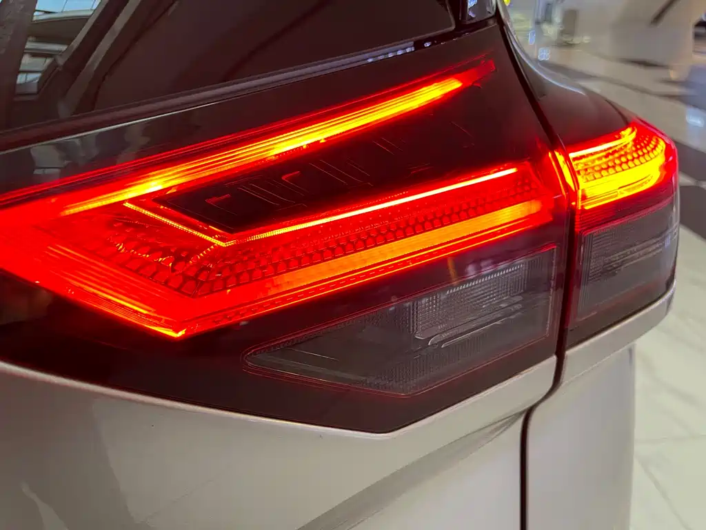 Nissan Qashqai 2023 e-POWER Super Hybrid Dual Motor AWD Luxury Edition 2023 - thumbnail 16