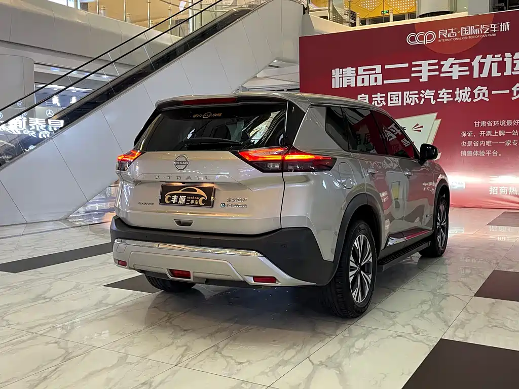 Nissan Qashqai 2023 e-POWER Super Hybrid Dual Motor AWD Luxury Edition 2023 - thumbnail 24