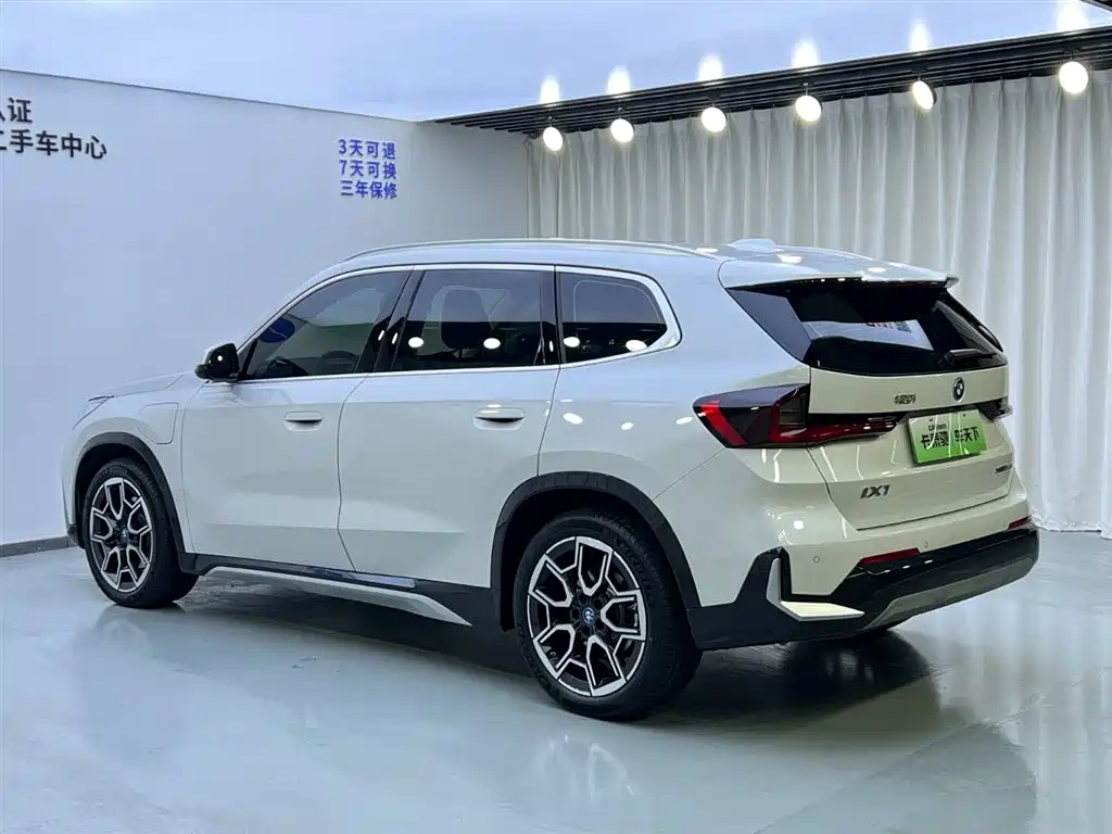 BMW BMW iX1 2025 xDrive30L X Design Package 2025 - thumbnail 5