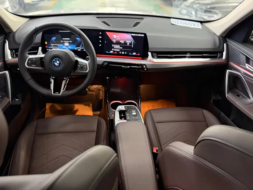 BMW BMW iX1 2025 eDrive25L M Sport Package 2025 - thumbnail 8