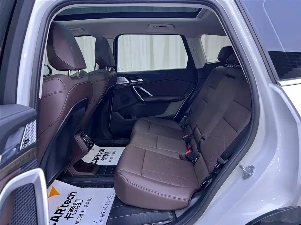 BMW BMW iX1 2025 xDrive30L X Design Package 2025 - thumbnail 8