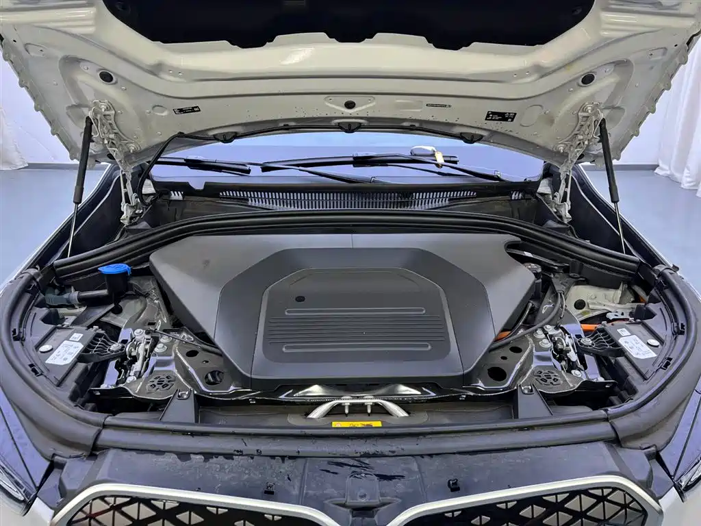 BMW BMW iX1 2025 xDrive30L X Design Package 2025 - thumbnail 24