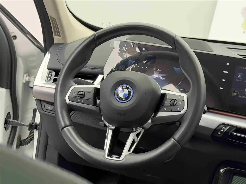 BMW BMW iX1 2025 xDrive30L M Sport Black Night Package 2025 - thumbnail 12