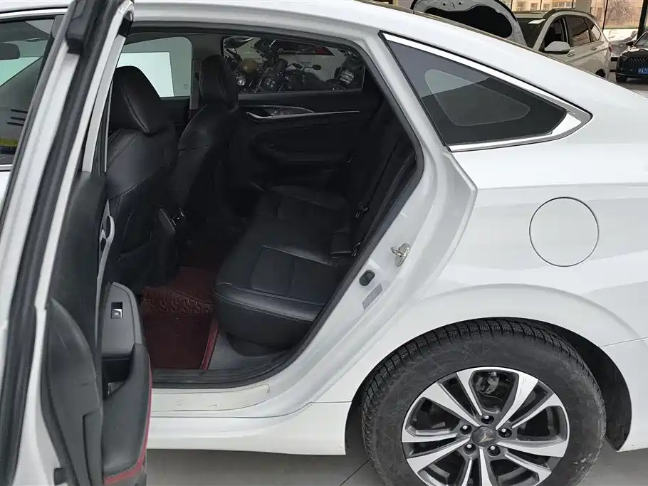 Changan Yidong 2020 PLUS Blue Whale NE 1.4T GDI DCT Premium Edition 2020 - thumbnail 11