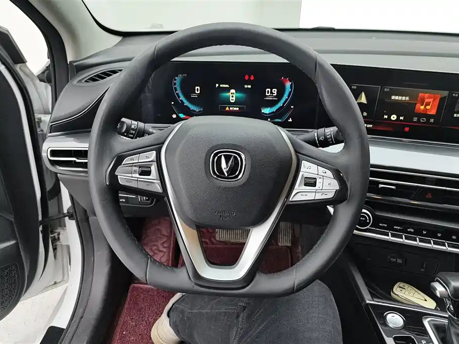 Changan Yidong 2020 PLUS Blue Whale NE 1.4T GDI DCT Premium Edition 2020 - thumbnail 15