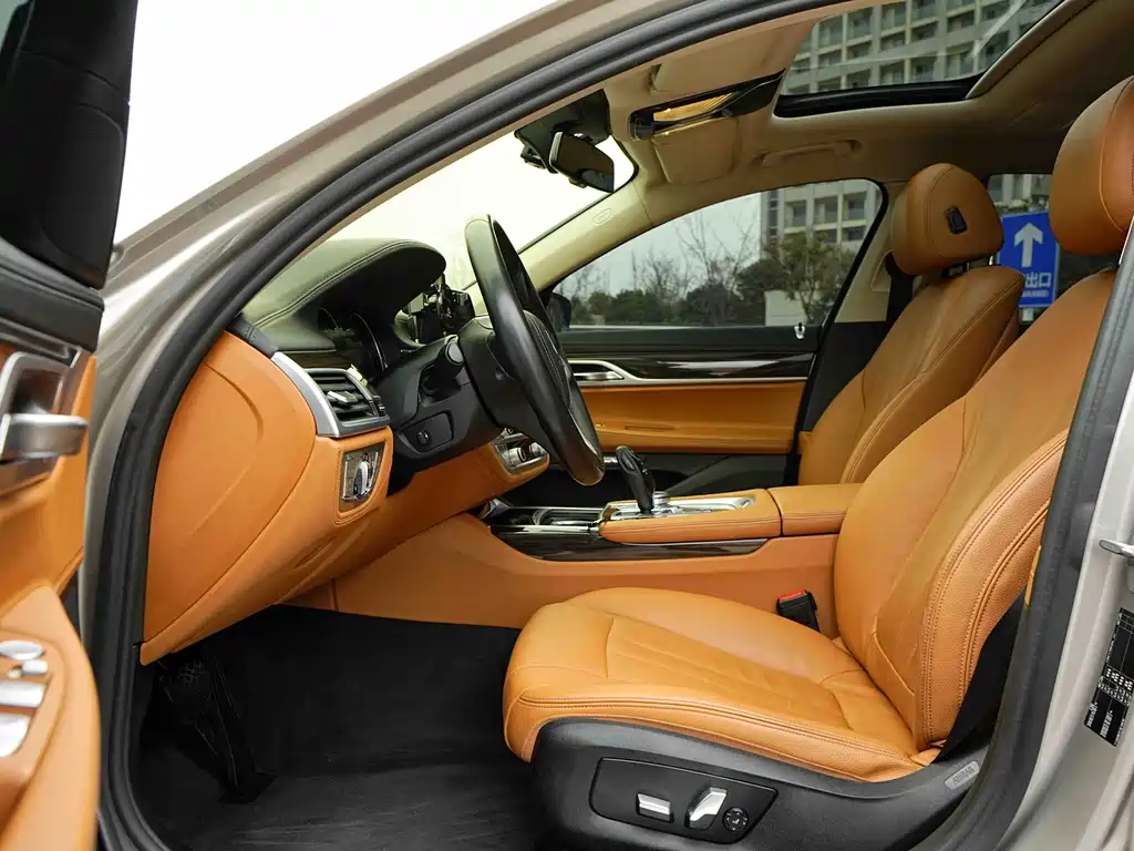 BMW BMW 7 Series 2016 730Li Leading Edition 2017 - thumbnail 12