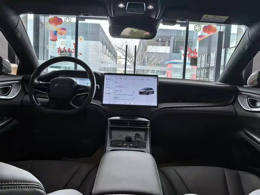 BYD BYD Seal 2024 Premium Edition DM-i 1.5L 121km Luxury Model 2024 - thumbnail 12