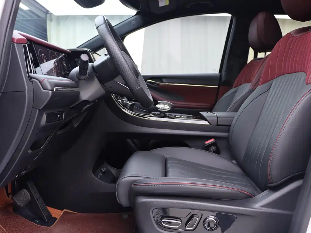 GAC Trumpchi GAC Trumpchi M8 2024 Master Series 400T Supreme Edition 2025 - thumbnail 4