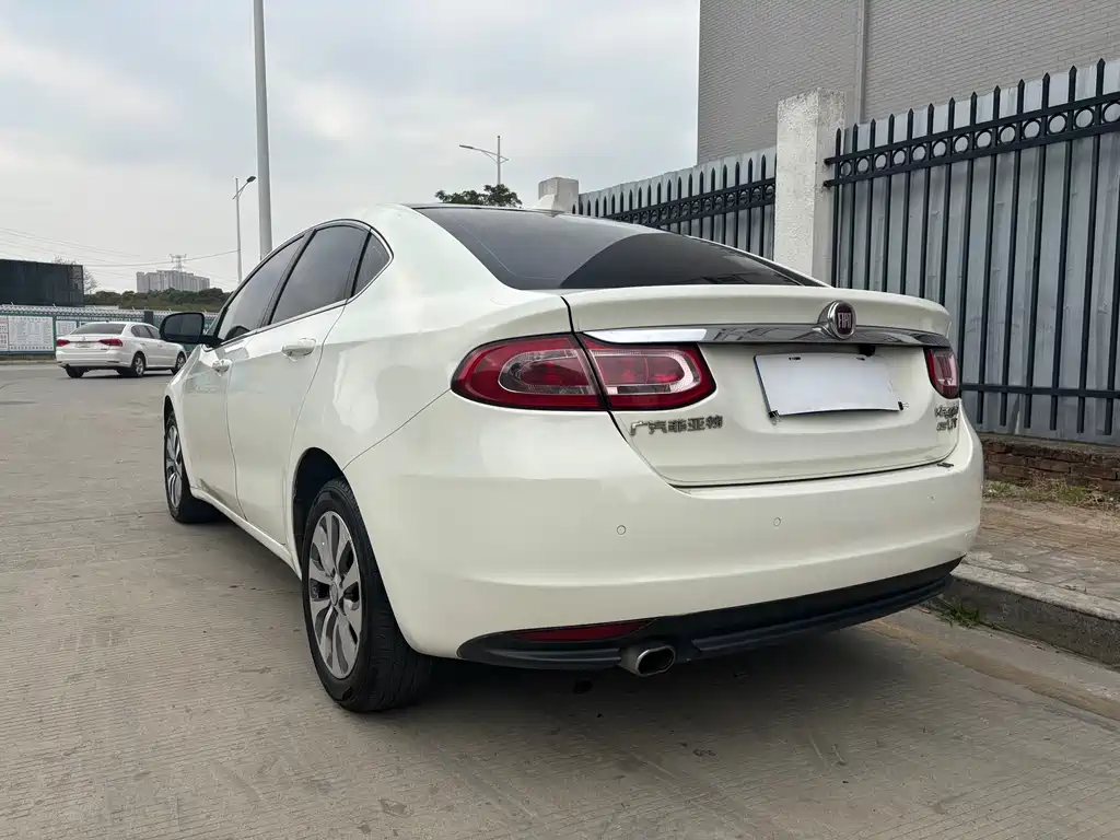 Fiat Fiat Viaggio 2012 1.4T Automatic Comfort Edition 2014 - thumbnail 6