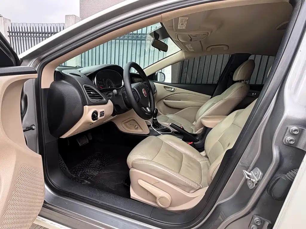 Fiat Fiat Viaggio 2012 1.4T Automatic Comfort Edition 2014 - thumbnail 7