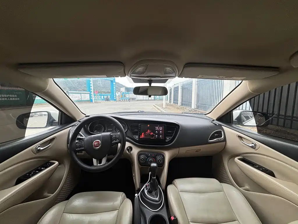 Fiat Fiat Viaggio 2012 1.4T Automatic Comfort Edition 2014 - thumbnail 9