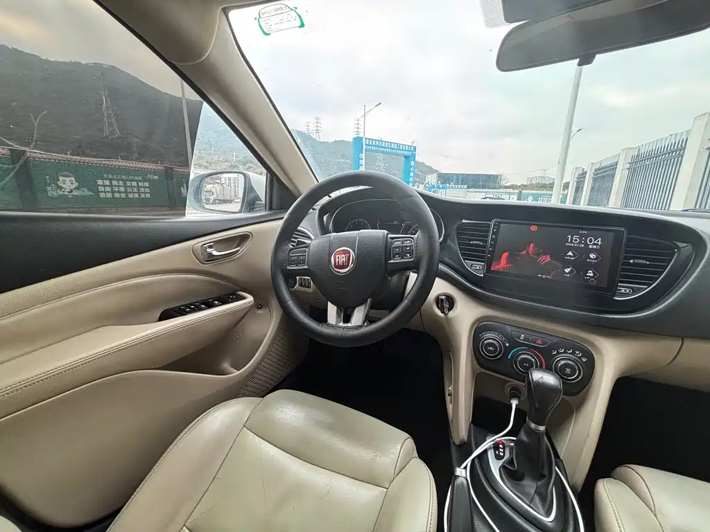 Fiat Fiat Viaggio 2012 1.4T Automatic Comfort Edition 2014 - thumbnail 11