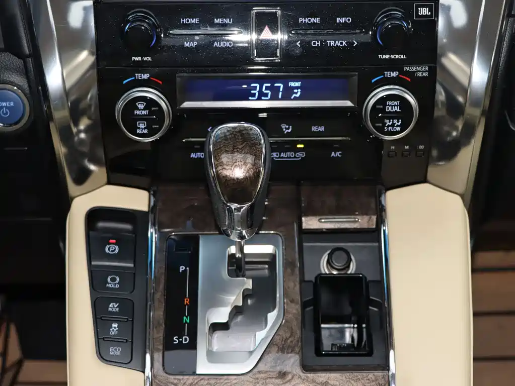 Toyota Alphard 2021 Crown Hybrid 2.5L HV Luxury Version 2023 - thumbnail 11
