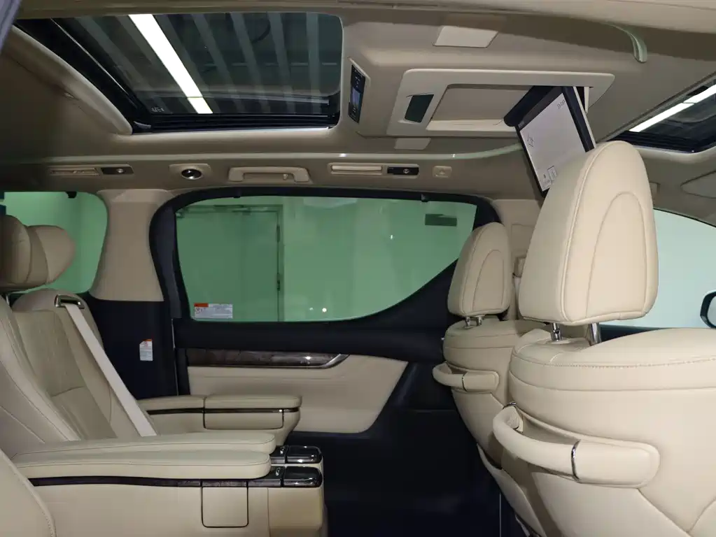 Toyota Alphard 2021 Crown Hybrid 2.5L HV Luxury Version 2023 - thumbnail 19