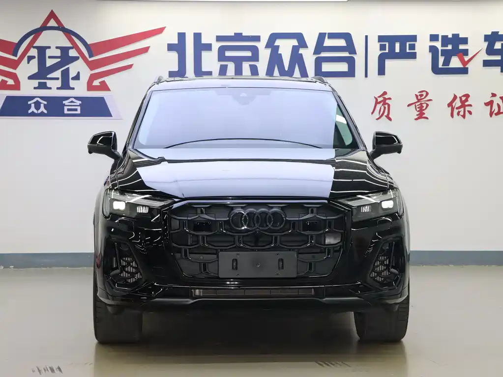 Audi Audi Q7 2025 55 TFSI quattro S line Black Knight Edition 2025 - thumbnail 3