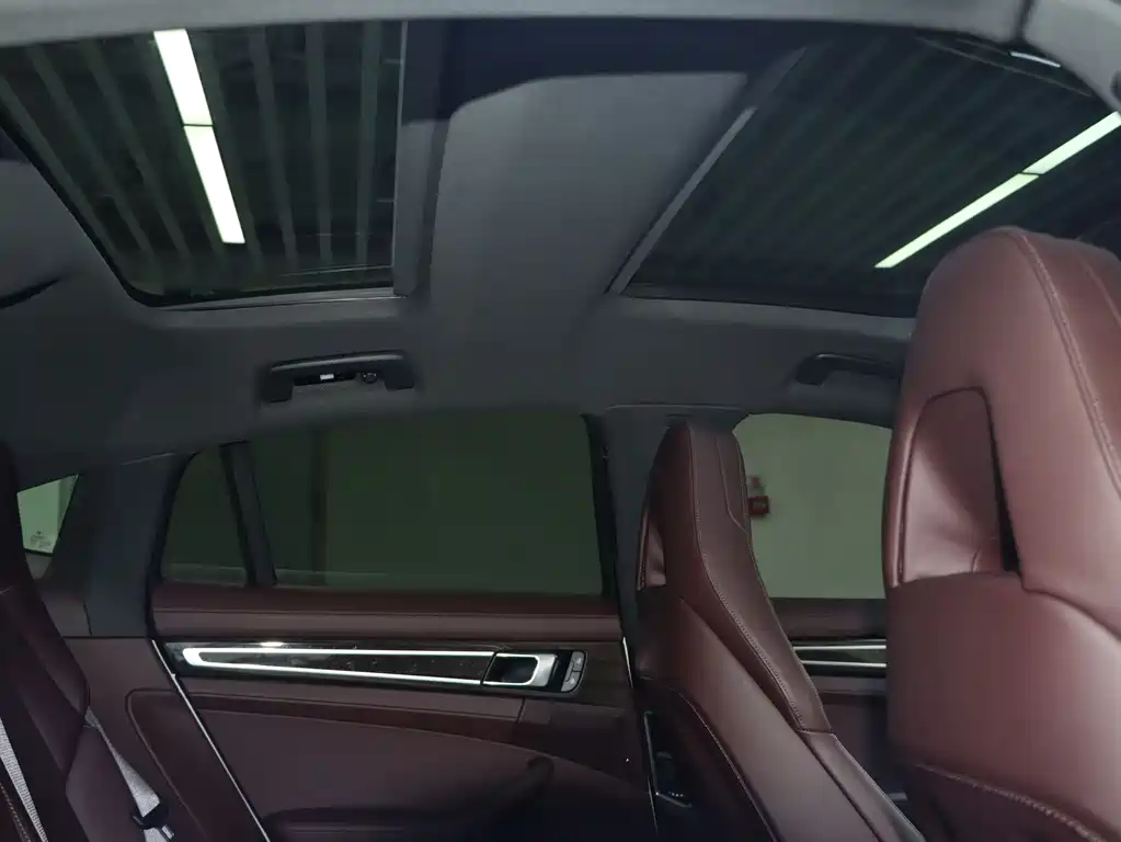 Porsche Porsche Panamera 2023 Platinum Edition 2.9T 2023 - thumbnail 18