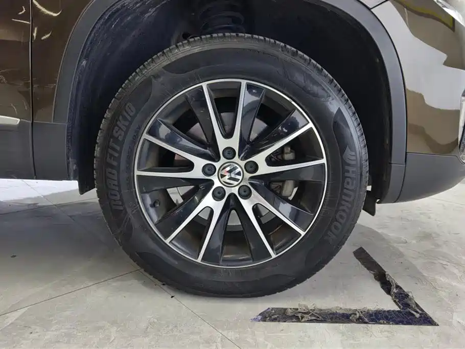 Volkswagen Tiguan 2016 300TSI Automatic 2WD Luxury Edition 2016 - thumbnail 6