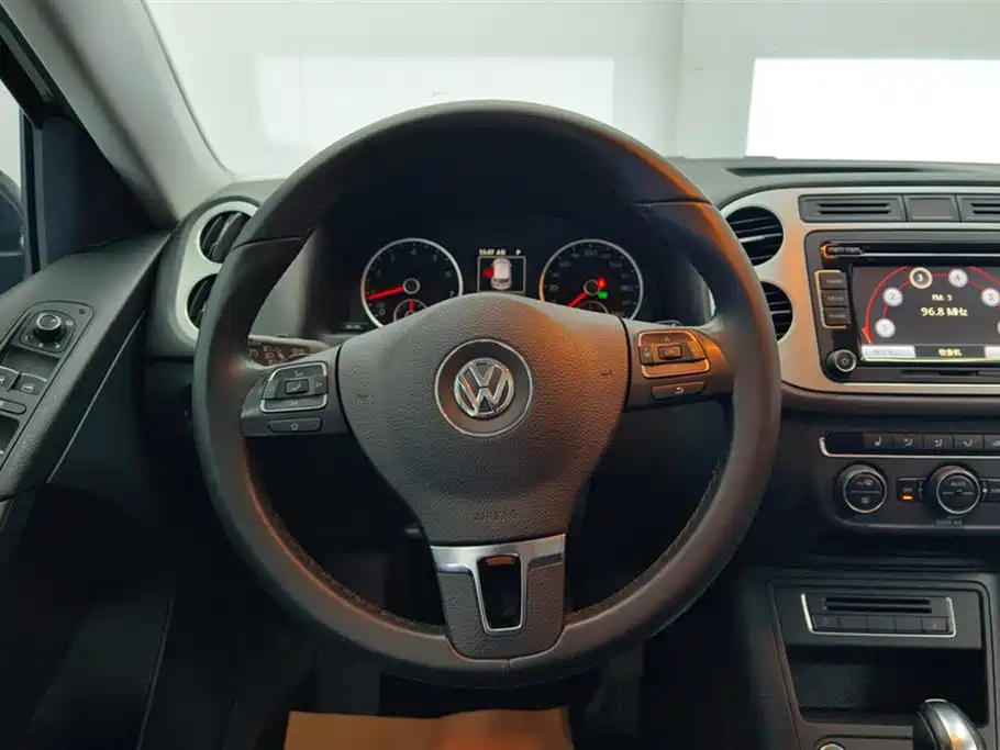 Volkswagen Tiguan 2016 300TSI Automatic 2WD Luxury Edition 2016 - thumbnail 15