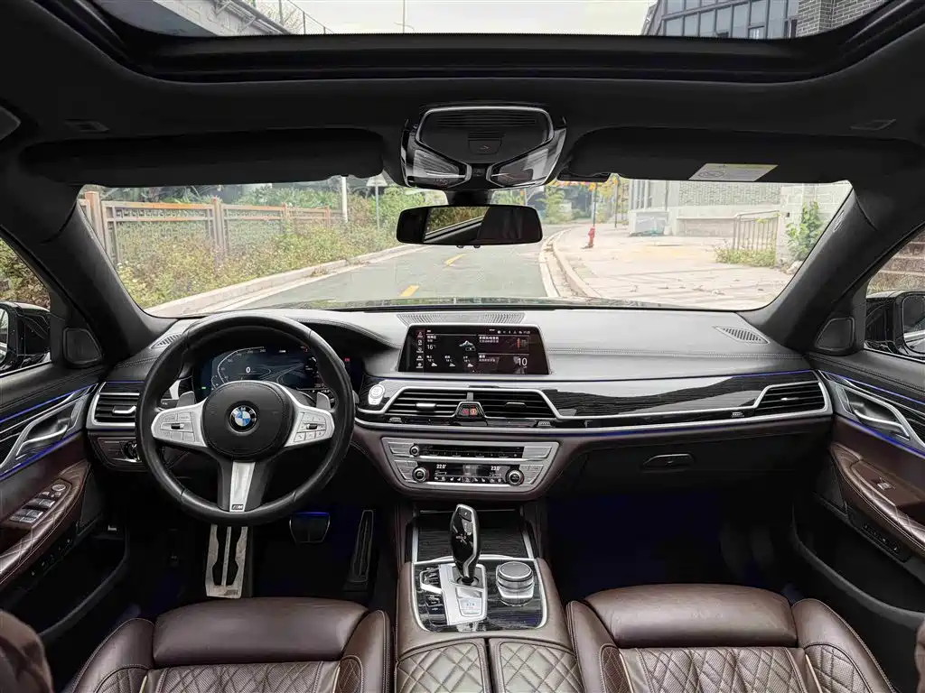 BMW BMW 7 Series 2021 740Li M Sport Package Premium Model 2021 - thumbnail 11