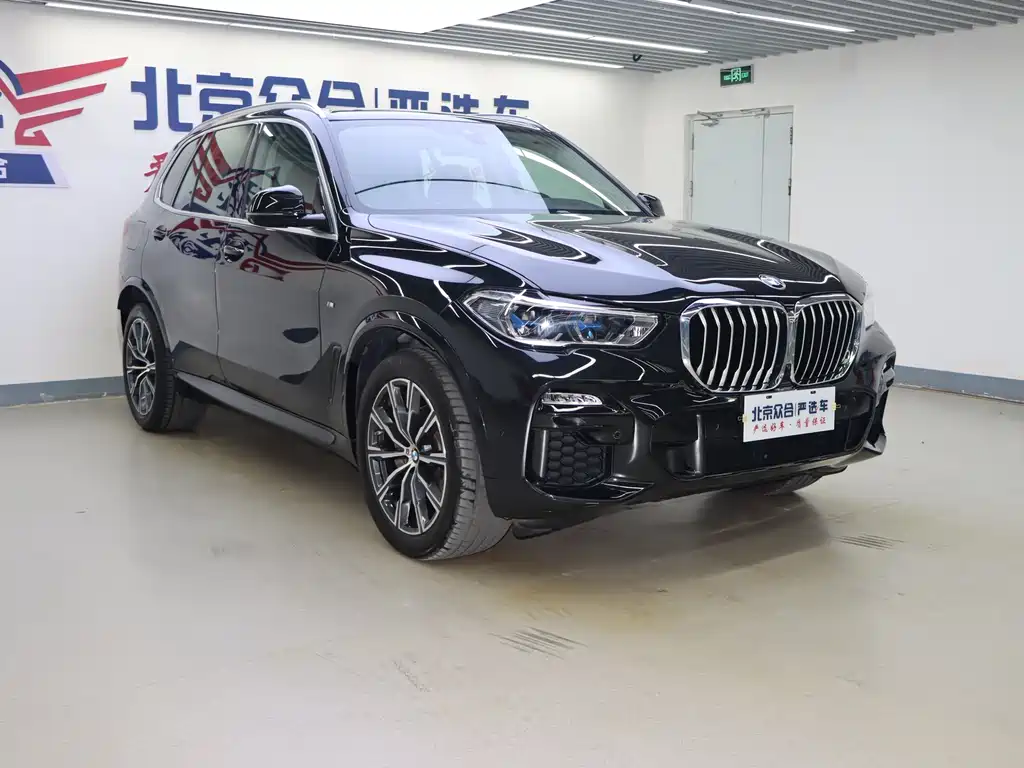 BMW BMW X5 Import 2021 Model Facelift xDrive40i M Sport Package 2022 - thumbnail 2