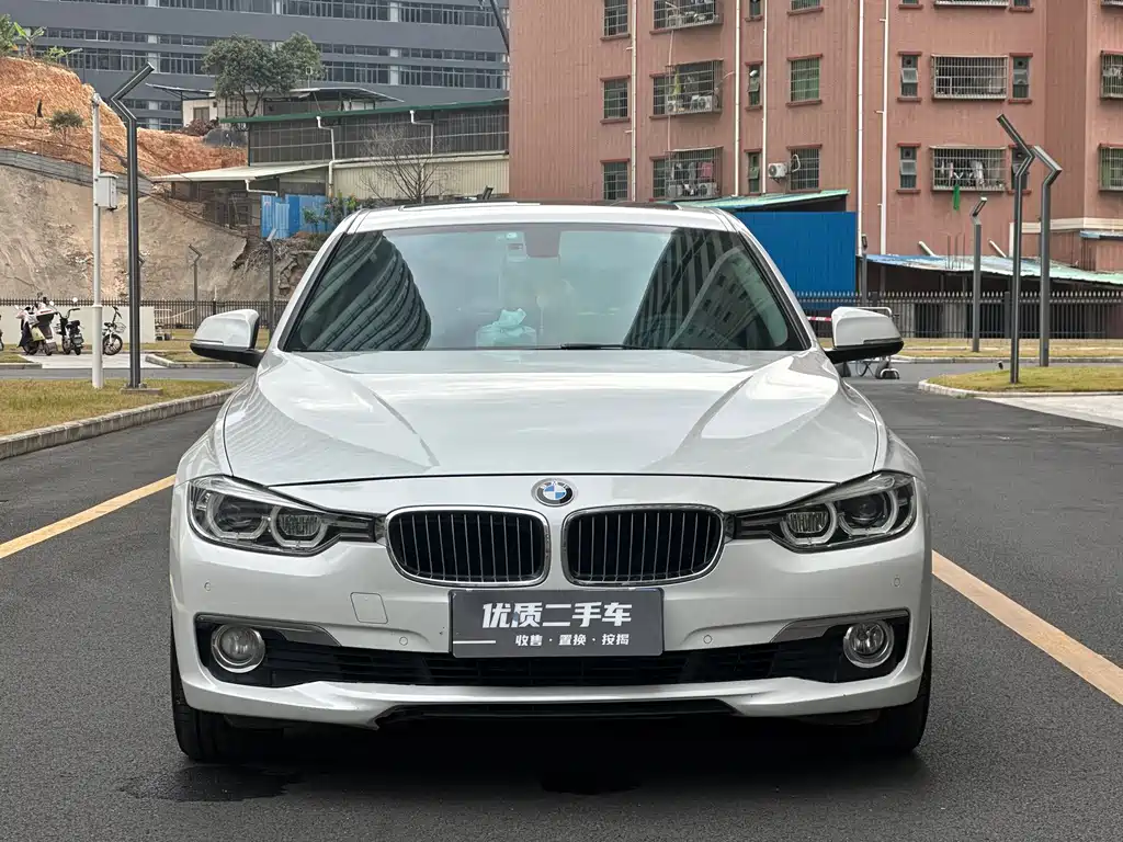 BMW BMW 3 Series 2018 320Li Fashion Edition 2018 - thumbnail 2