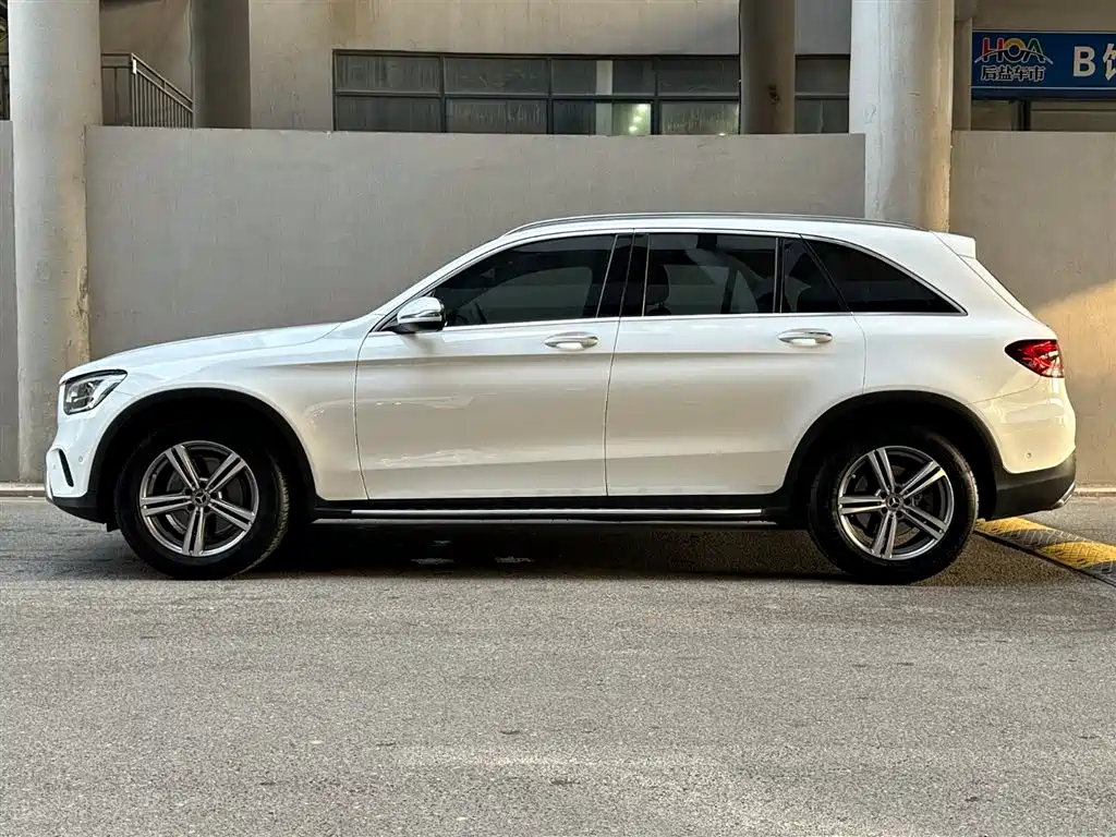 Mercedes-Benz Mercedes-Benz GLC 2021 GLC 260 L 4MATIC Dynamic Model 2021 - thumbnail 3